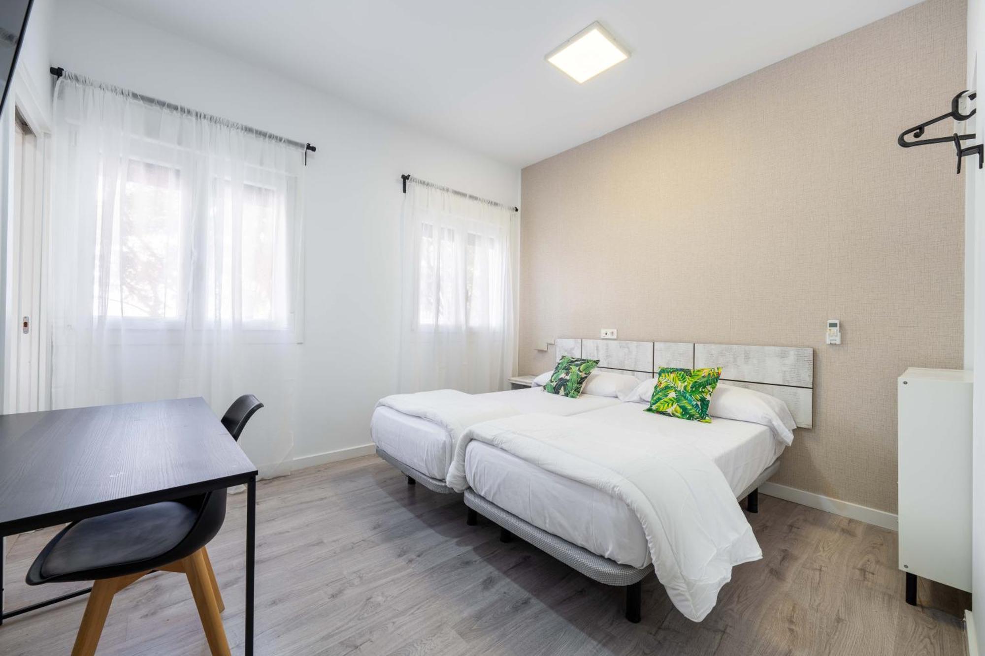 Bf Rooms Almeria Centro Esterno foto