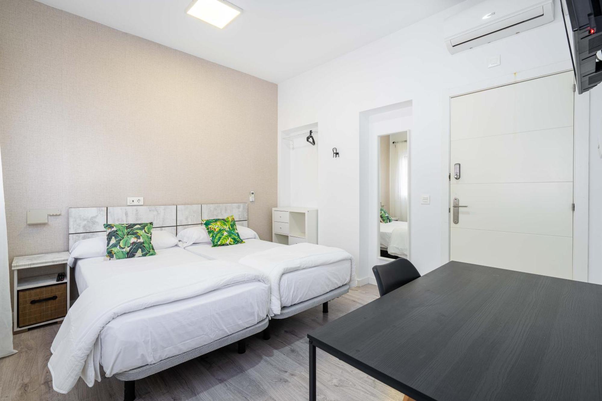 Bf Rooms Almeria Centro Esterno foto