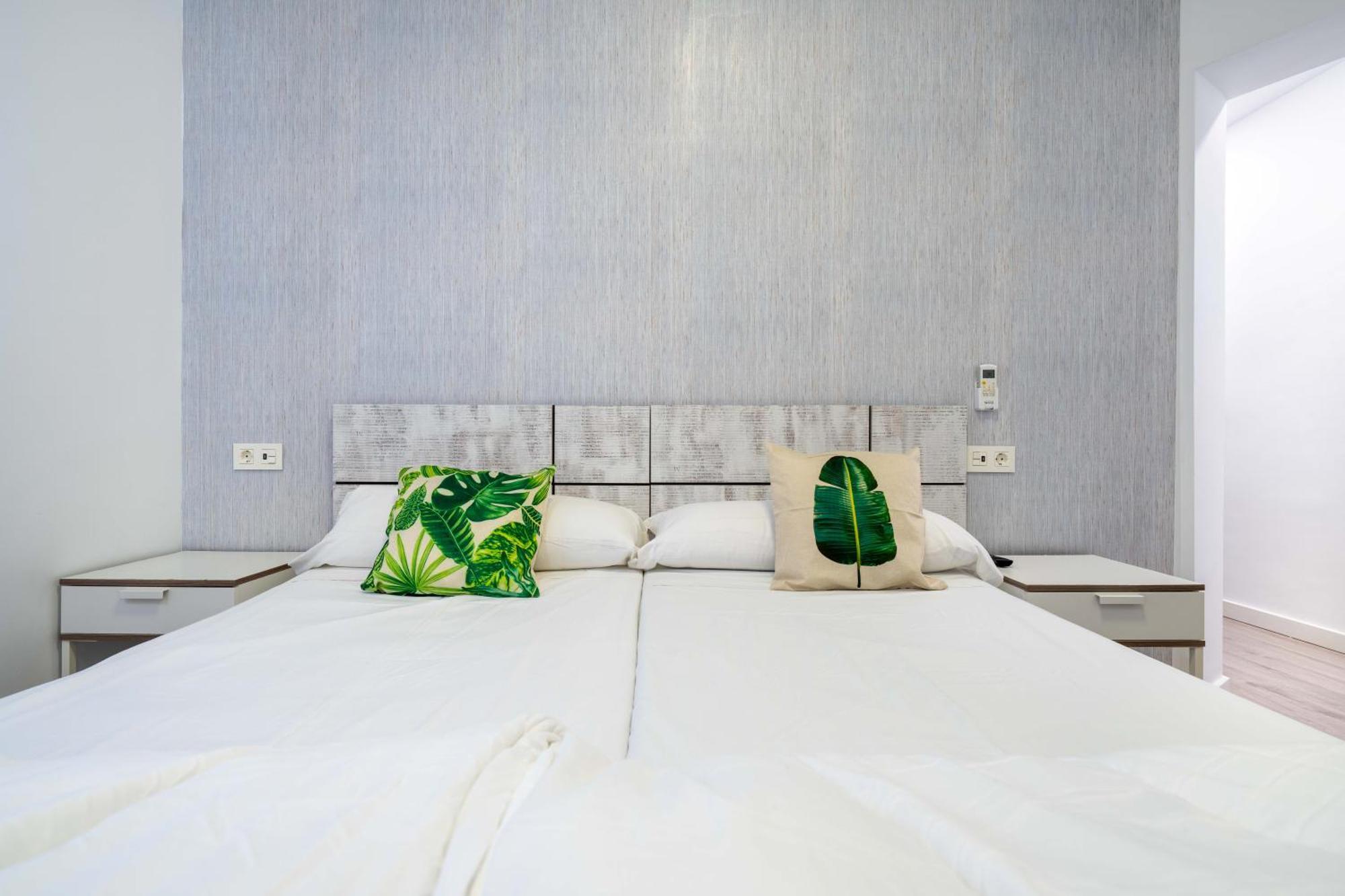 Bf Rooms Almeria Centro Esterno foto