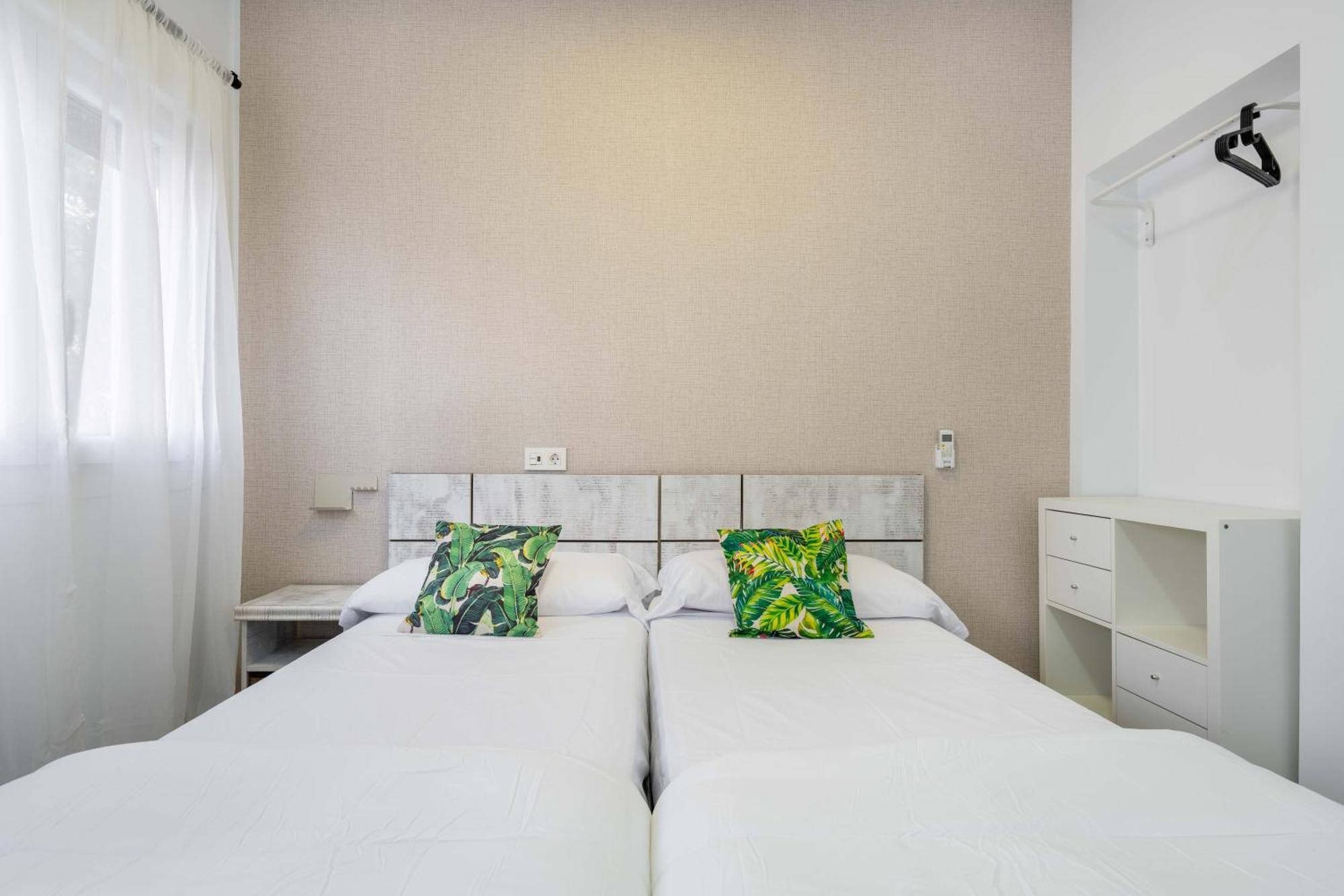Bf Rooms Almeria Centro Esterno foto