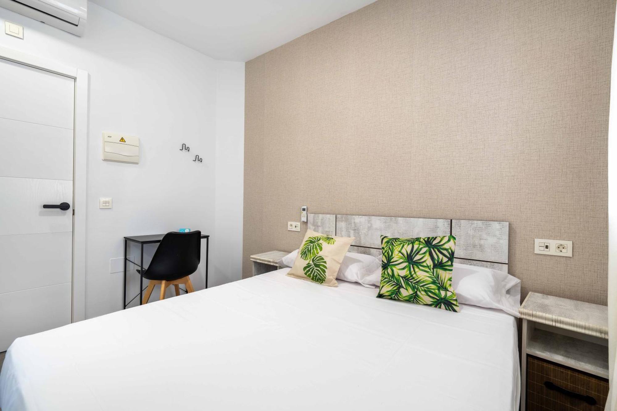 Bf Rooms Almeria Centro Esterno foto